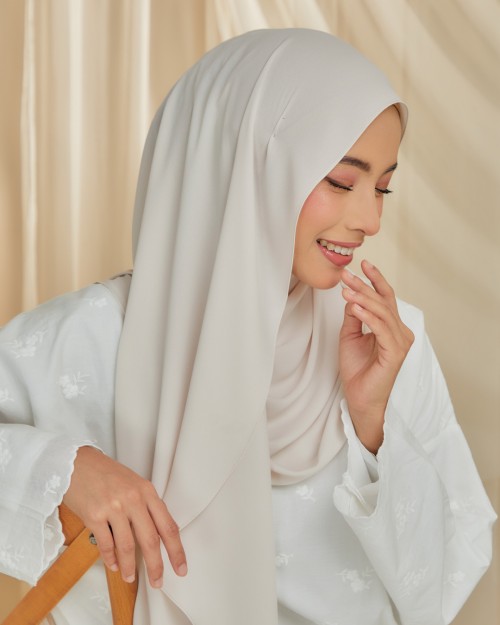 Hari Shawl - Cannoli Cream