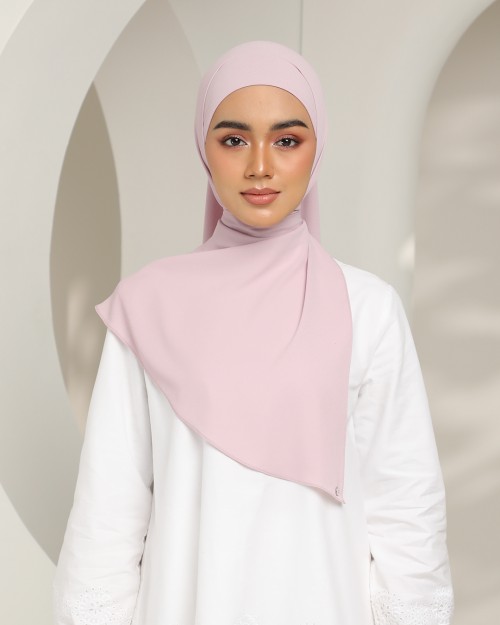 Hari - Sheer Pink (Chinstrap)